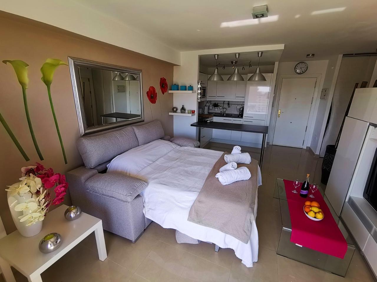 Apartamento Carihuela Torremolinos Bagian luar foto