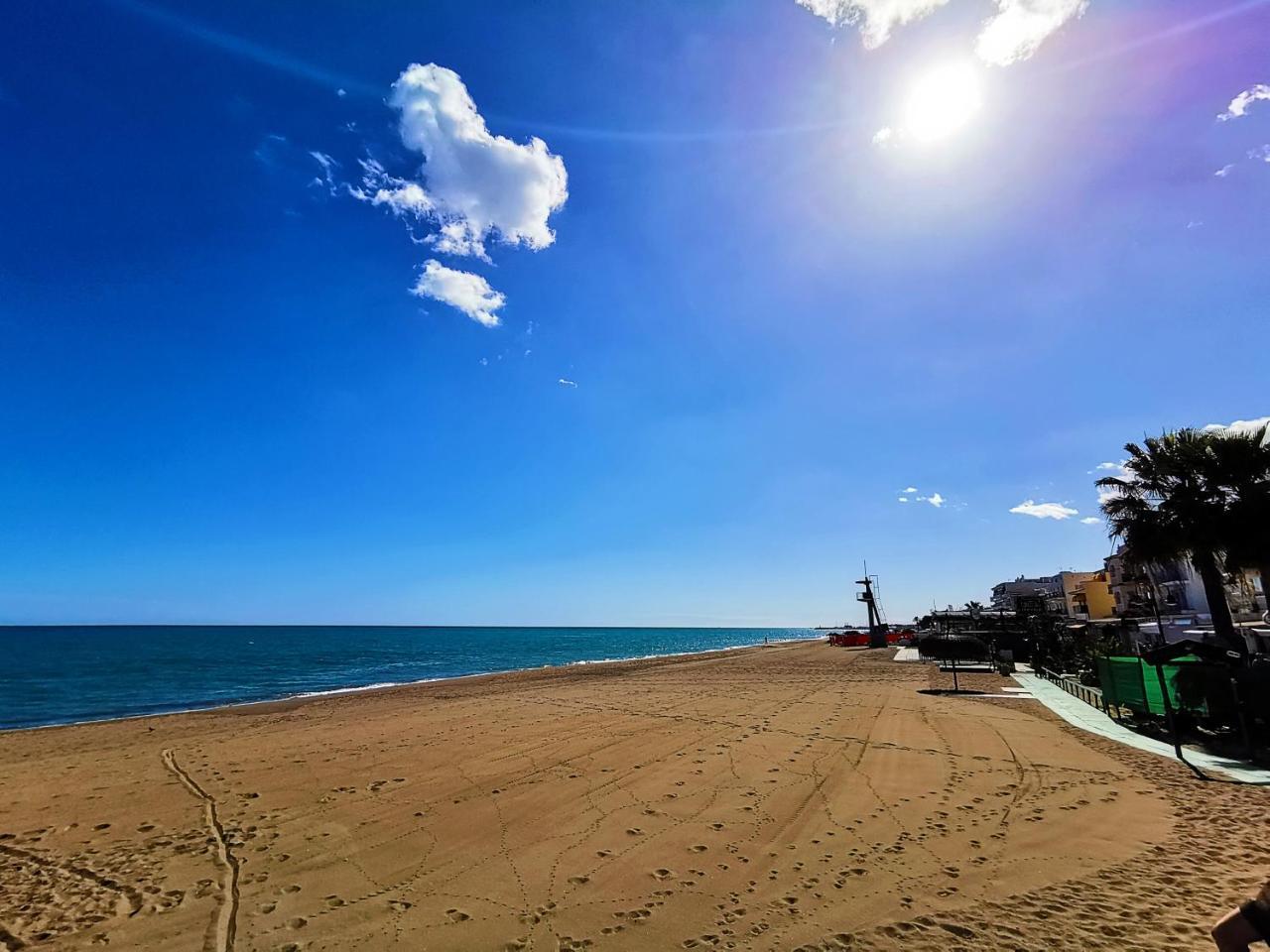 Apartamento Carihuela Torremolinos Bagian luar foto