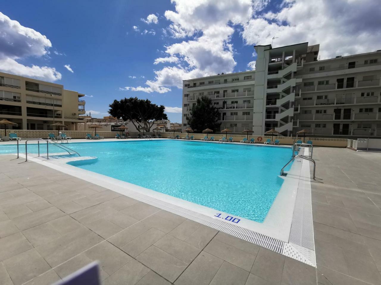 Apartamento Carihuela Torremolinos Bagian luar foto